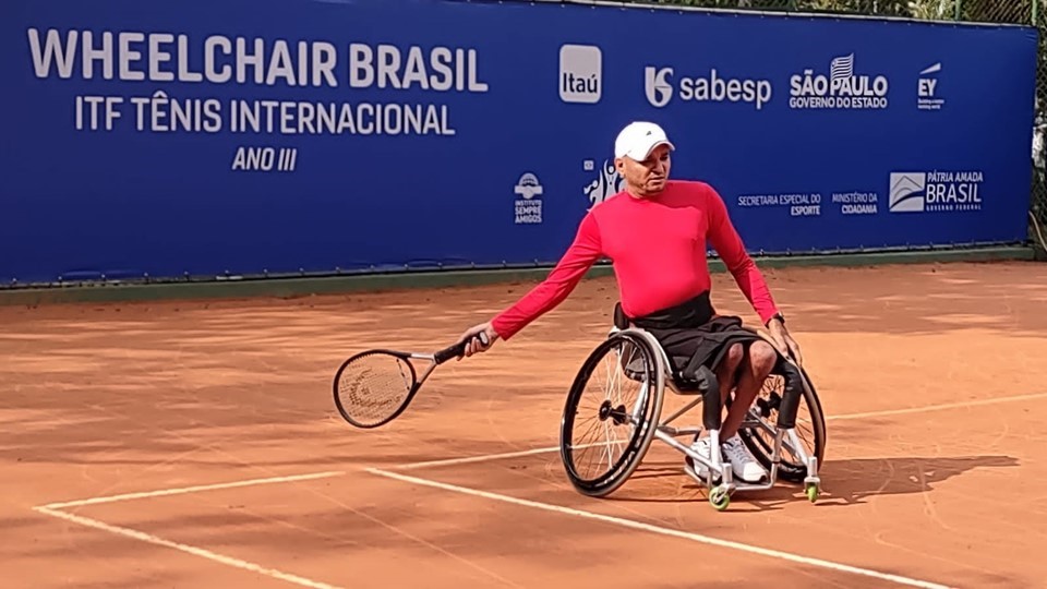 Anderson jogando em São Paulo